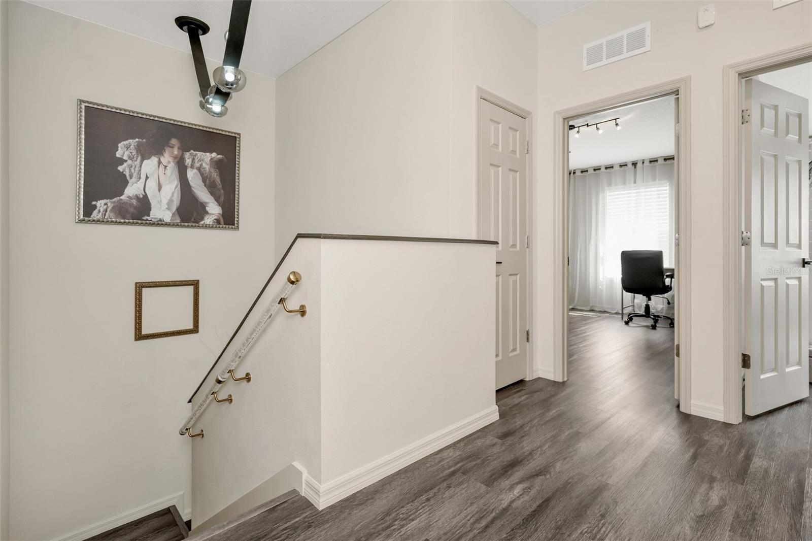 Image 20 of 37 For 1819 Sommarie Way