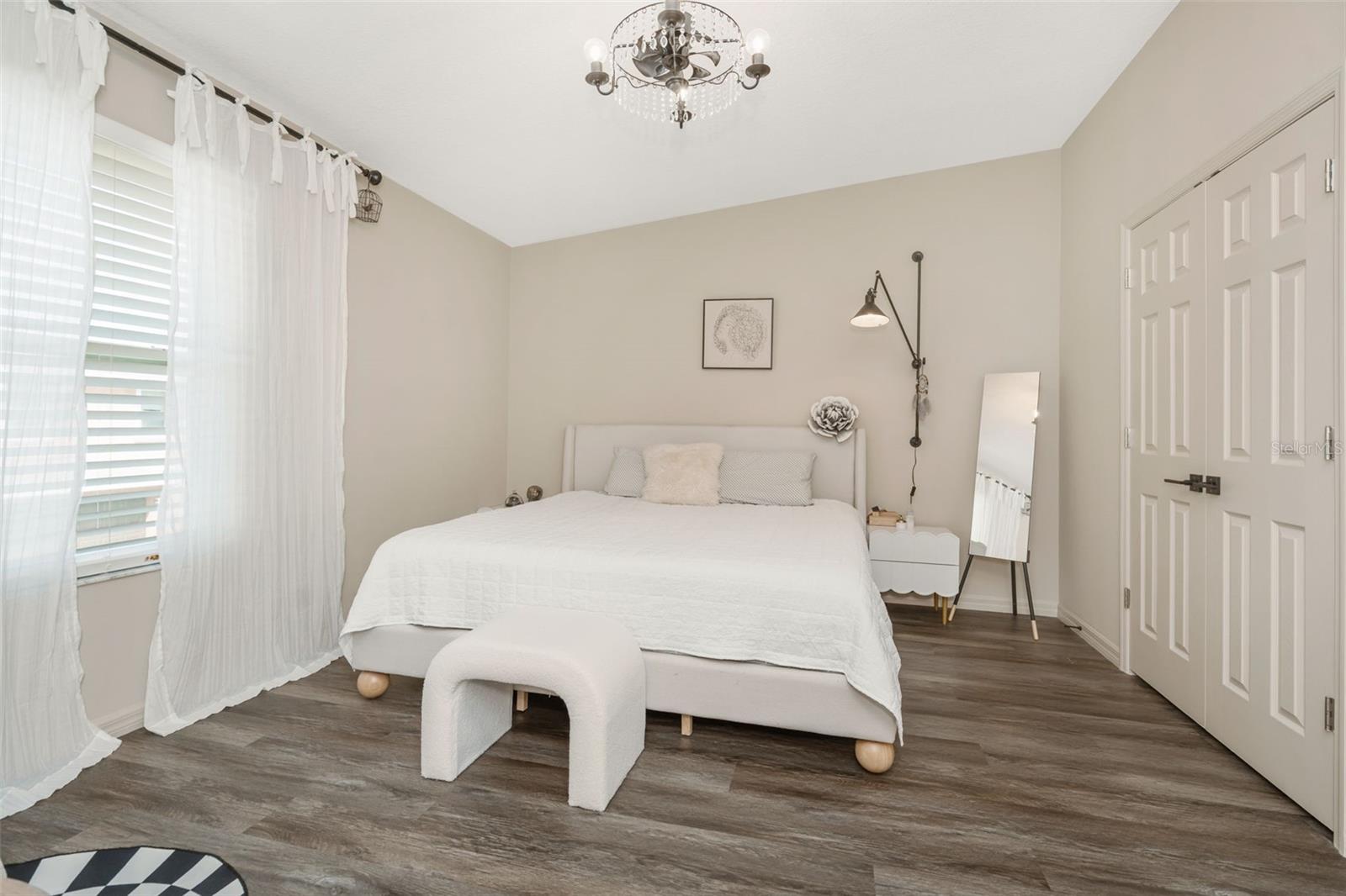 Image 22 of 37 For 1819 Sommarie Way