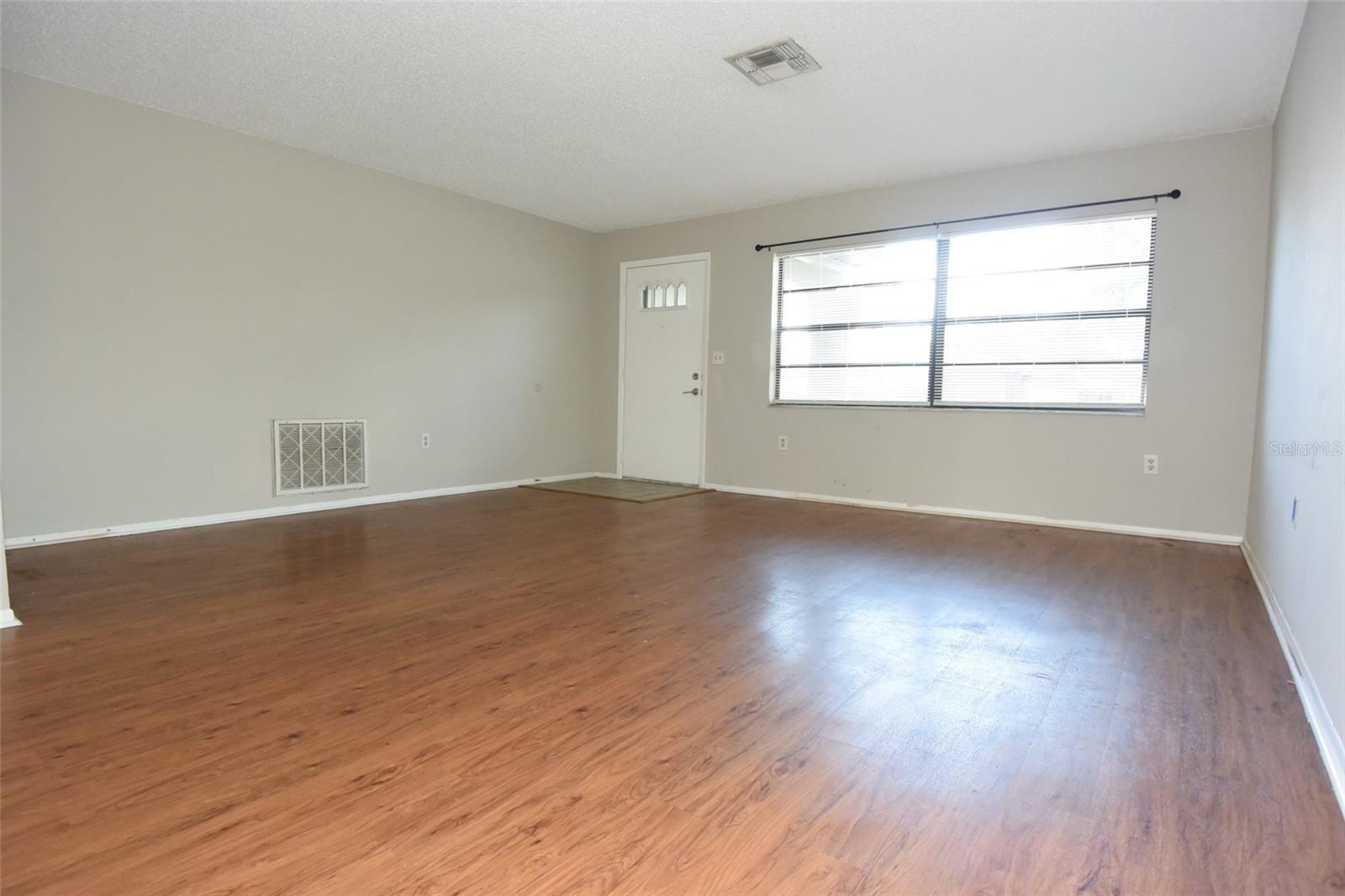 Image 8 of 42 For 7841 Osteen Road