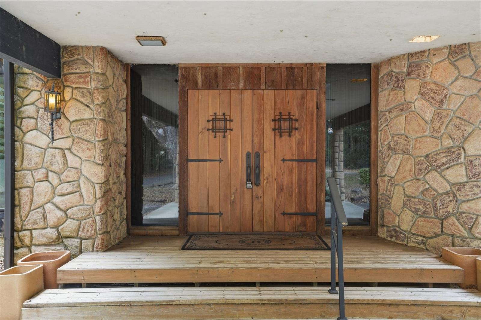 Image 17 of 100 For 16650 53rd Lane