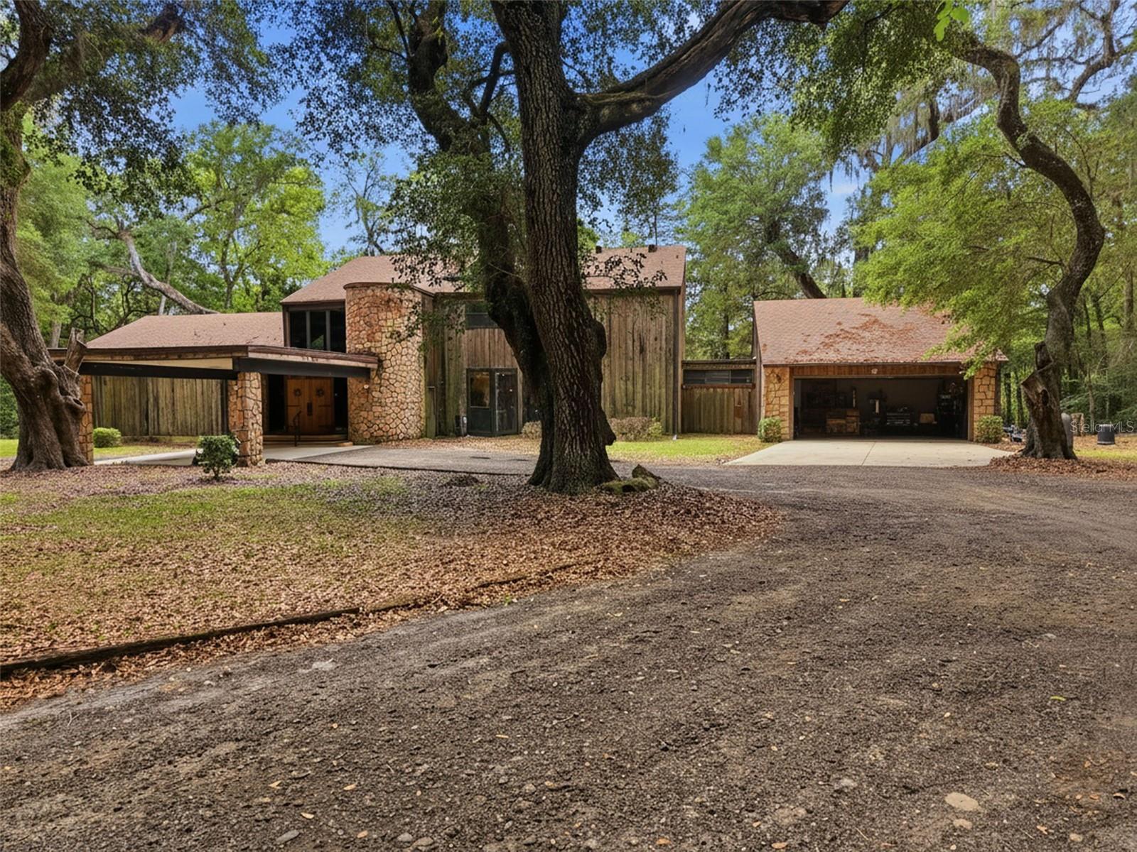 Image 4 of 100 For 16650 53rd Lane