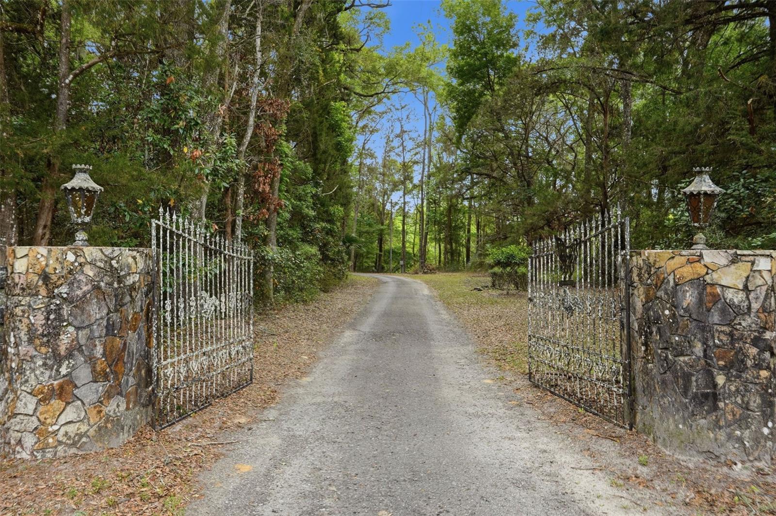 Image 7 of 100 For 16650 53rd Lane