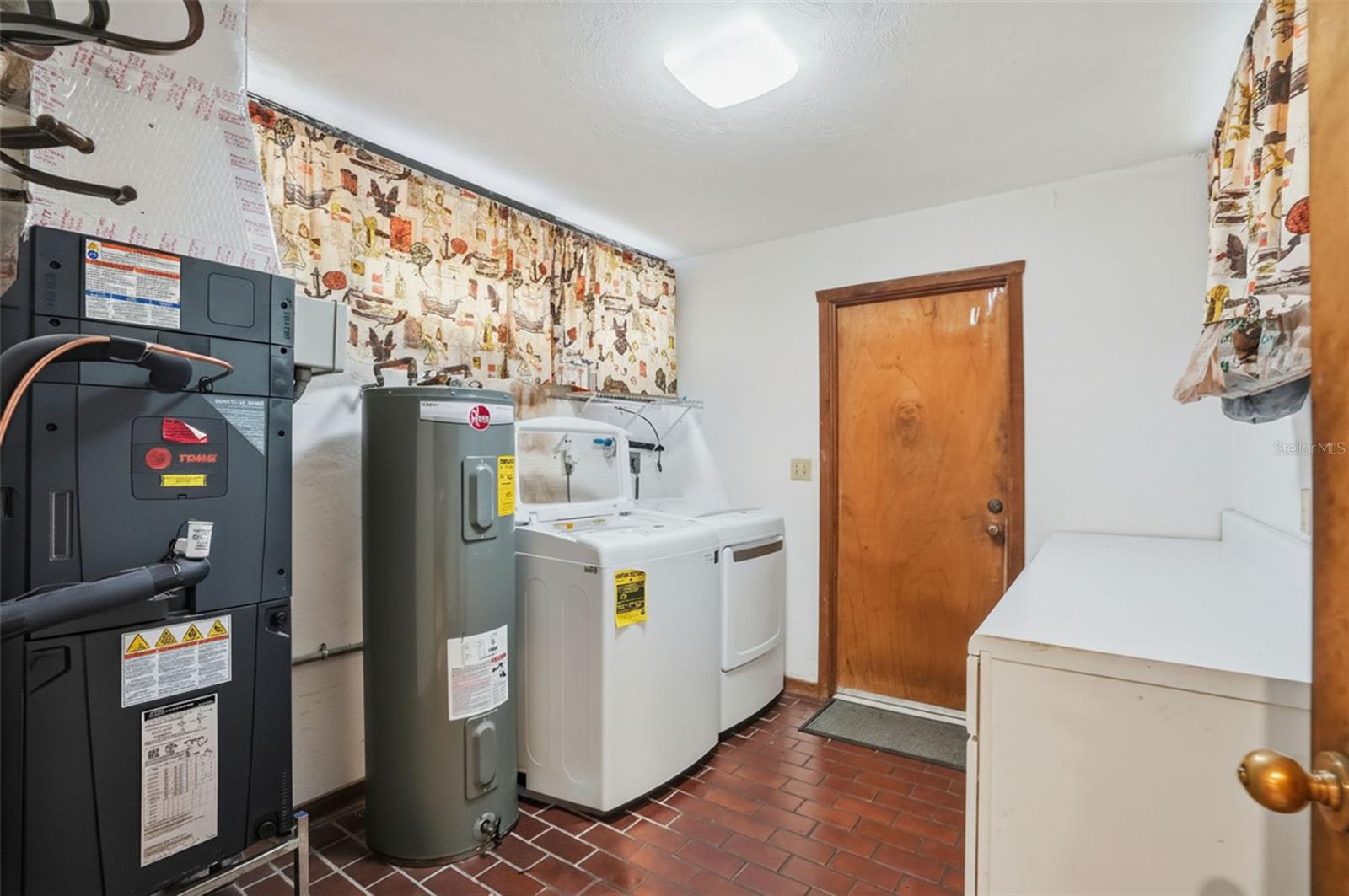 Image 72 of 100 For 16650 53rd Lane