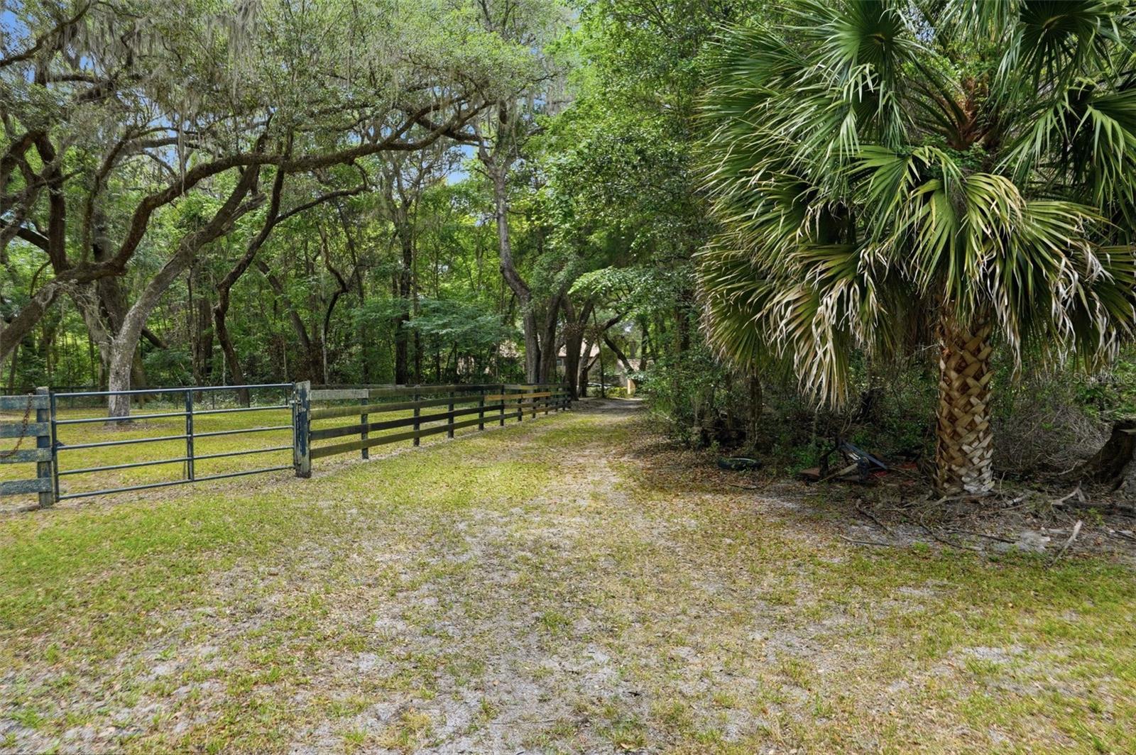 Image 85 of 100 For 16650 53rd Lane