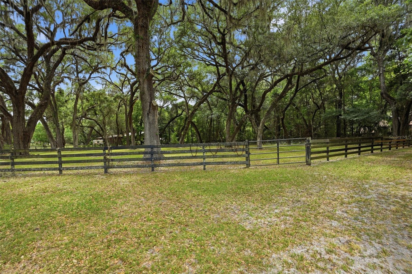 Image 89 of 100 For 16650 53rd Lane