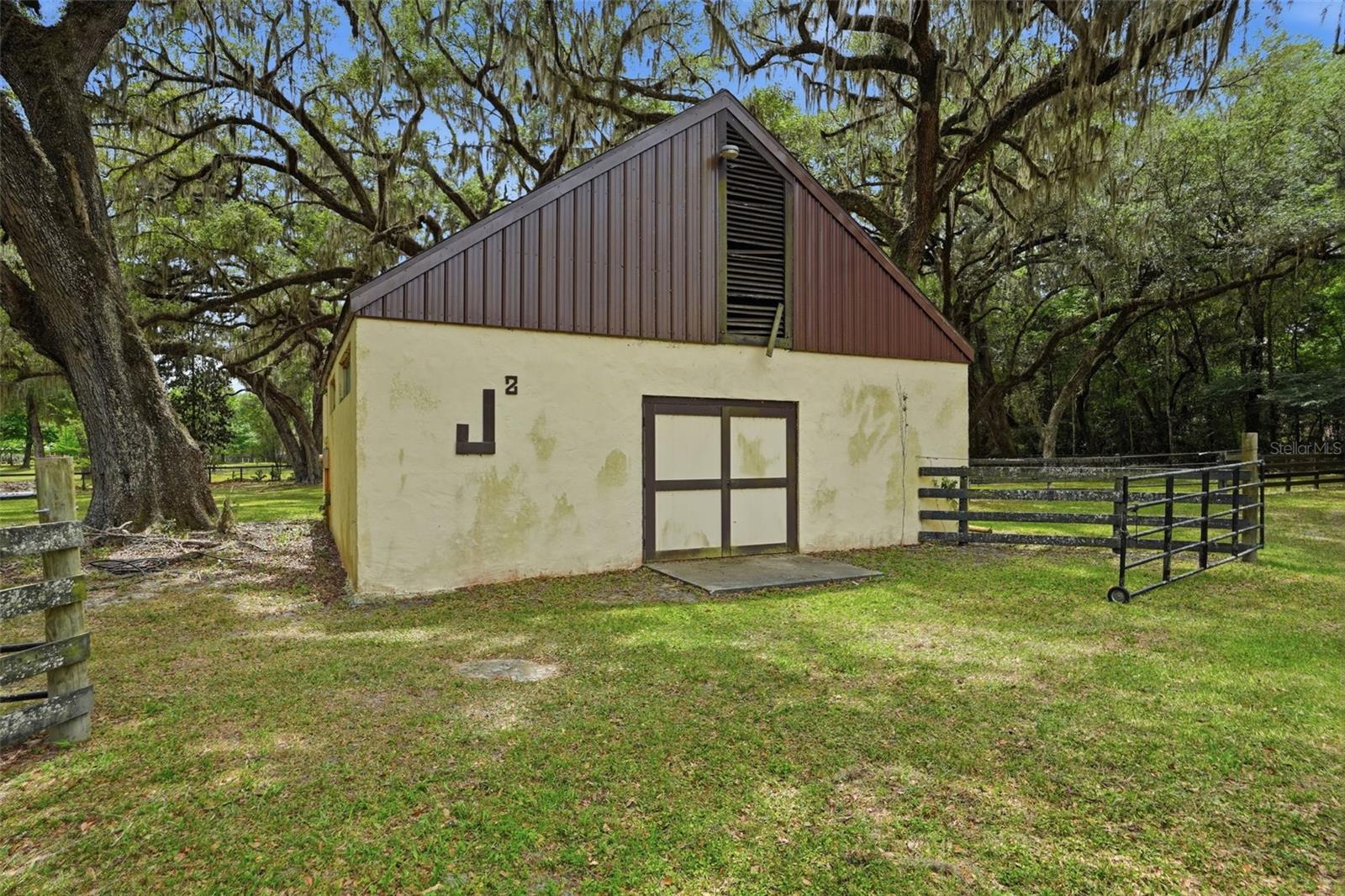 Image 91 of 100 For 16650 53rd Lane