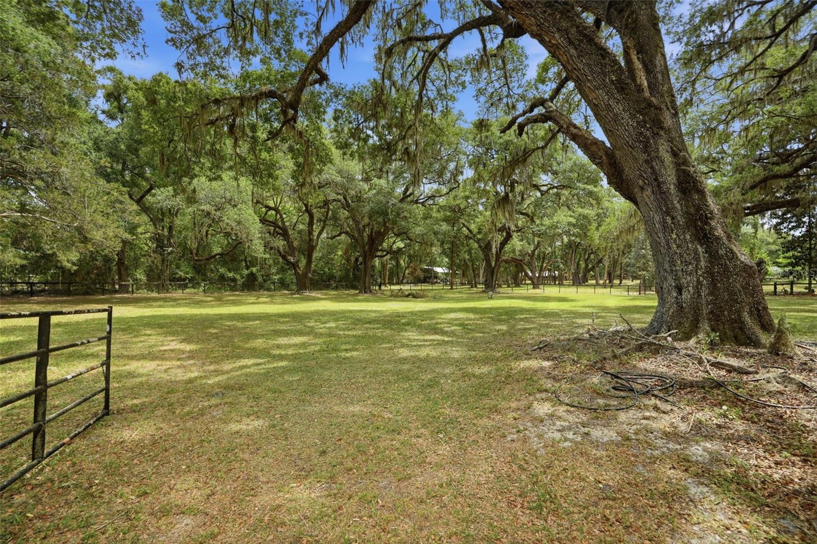 Image 93 of 100 For 16650 53rd Lane