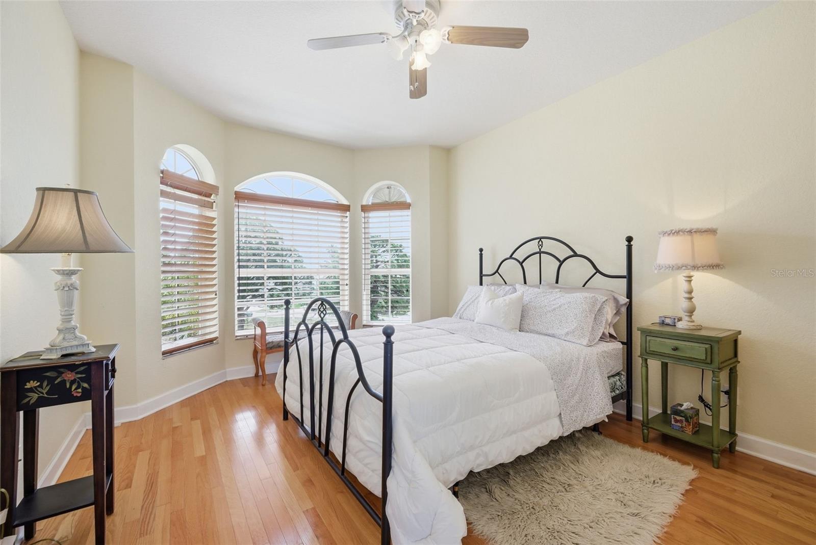 Listing photo id 44 for 2017 Harbour Watch Circle