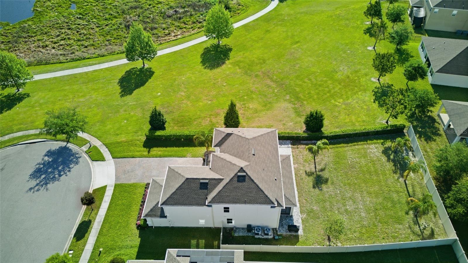 Image 11 of 60 For 1709 Southern Red Oak Court