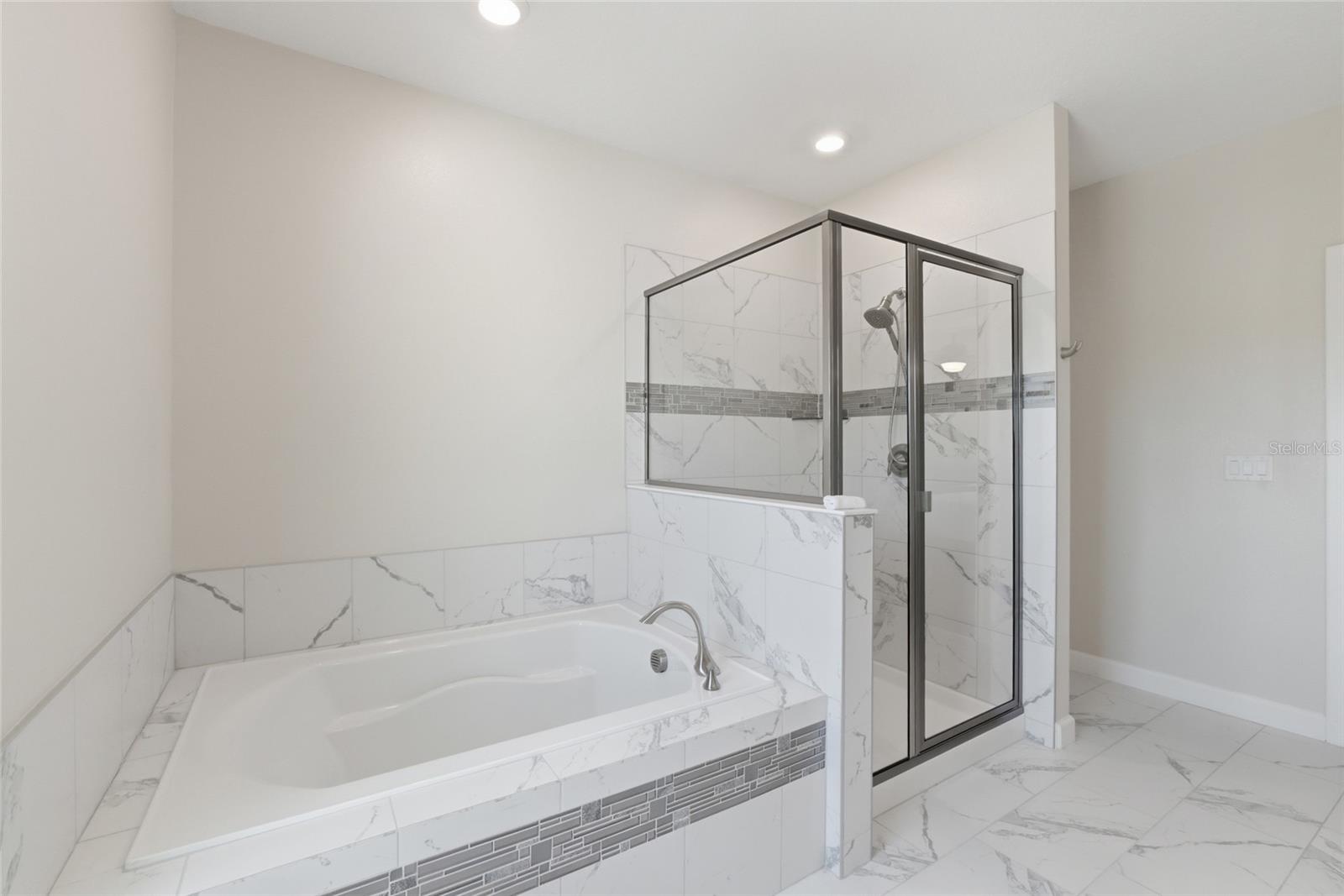 Image 36 of 60 For 1709 Southern Red Oak Court