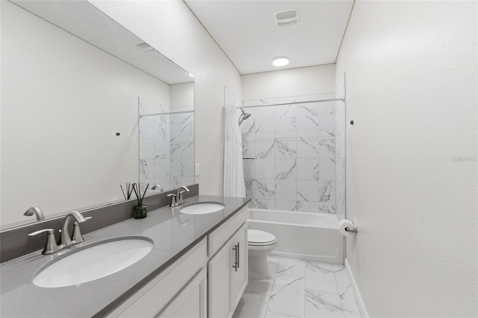 Image 41 of 60 For 1709 Southern Red Oak Court