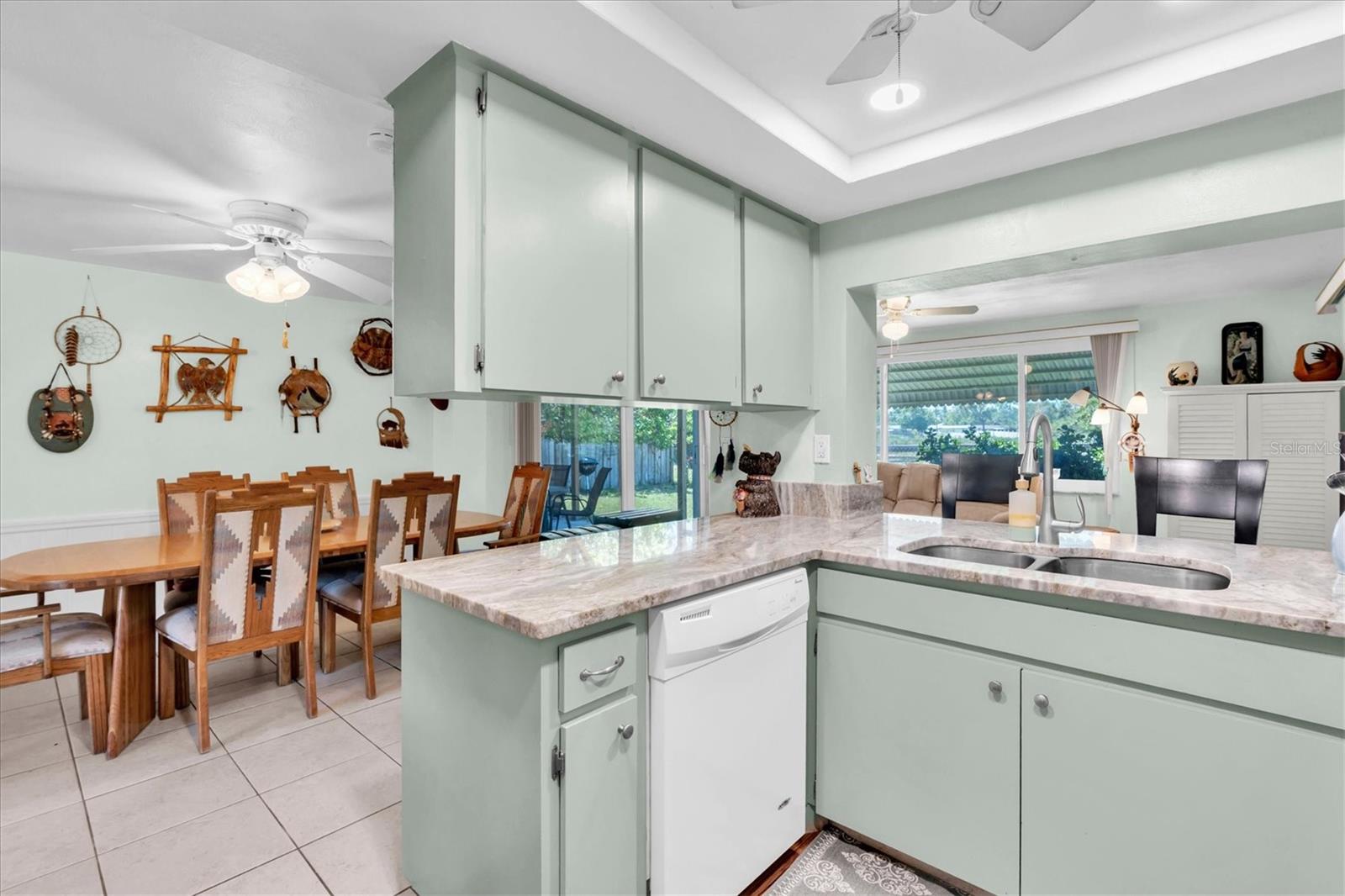 Image 11 of 37 For 3421 Overland Drive