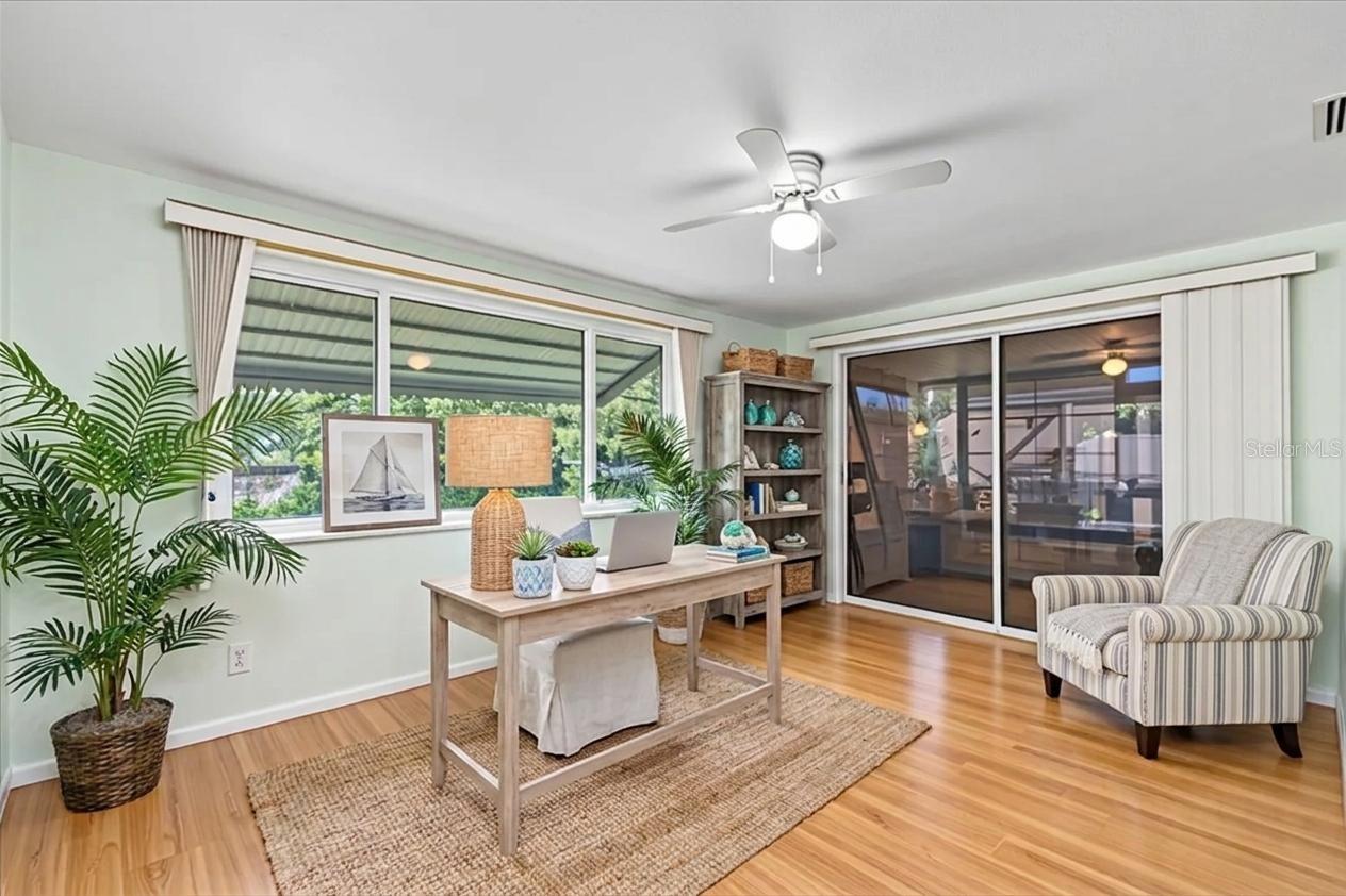 Image 16 of 37 For 3421 Overland Drive