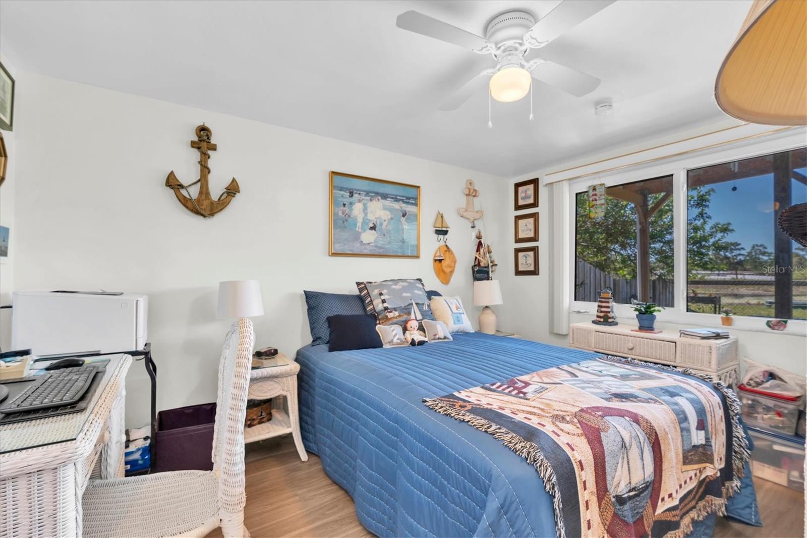 Image 24 of 37 For 3421 Overland Drive