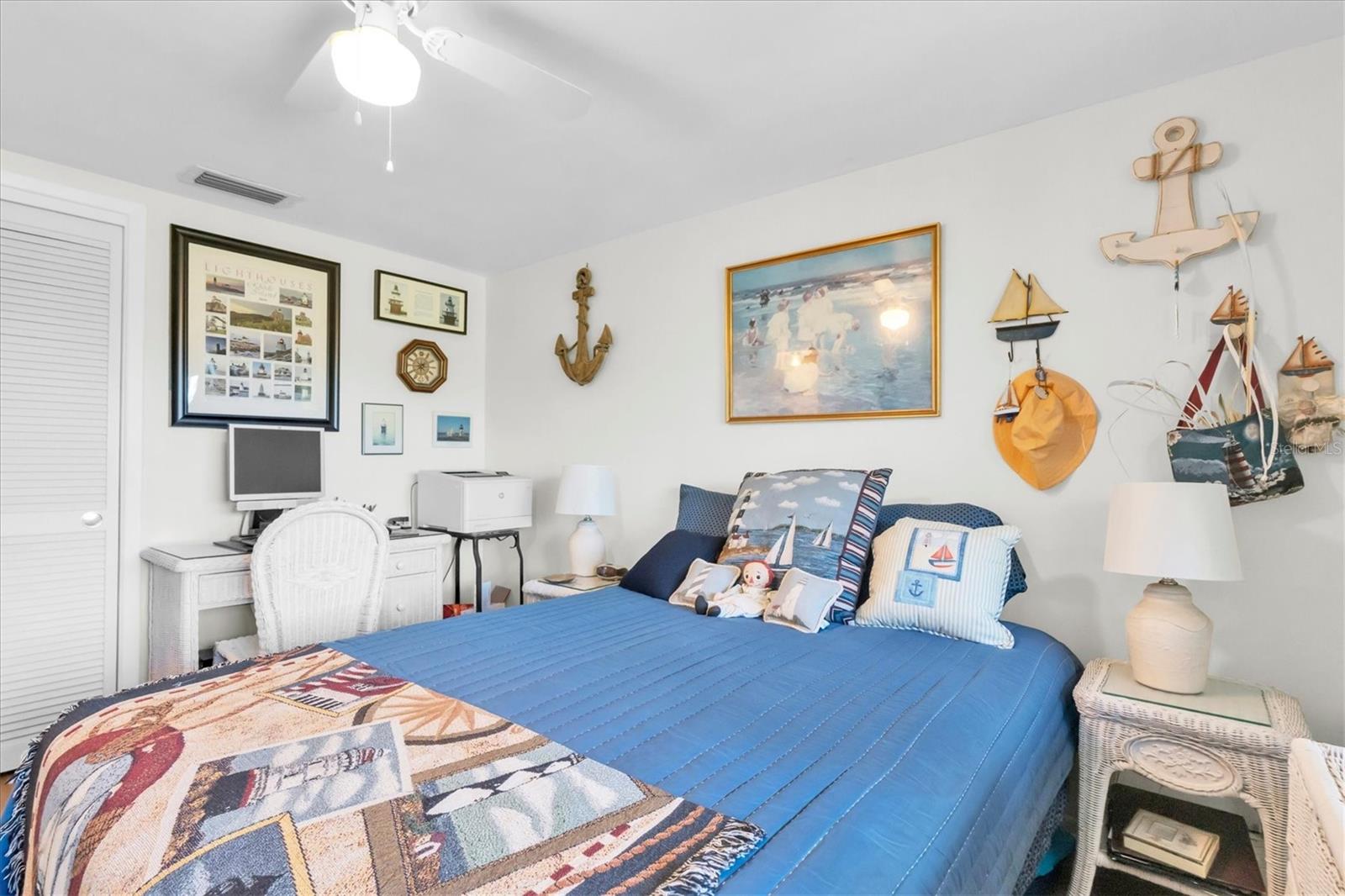 Image 25 of 37 For 3421 Overland Drive