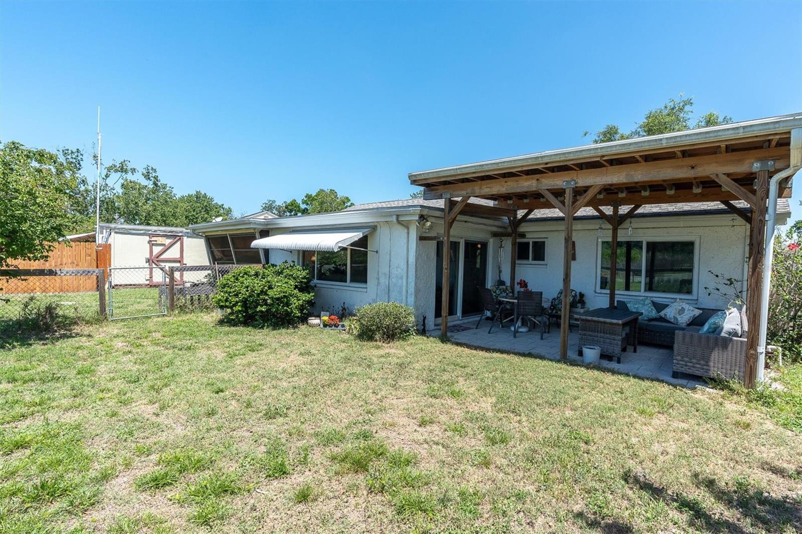 Image 31 of 37 For 3421 Overland Drive