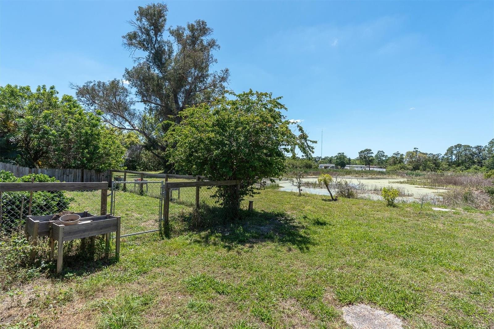 Image 32 of 37 For 3421 Overland Drive