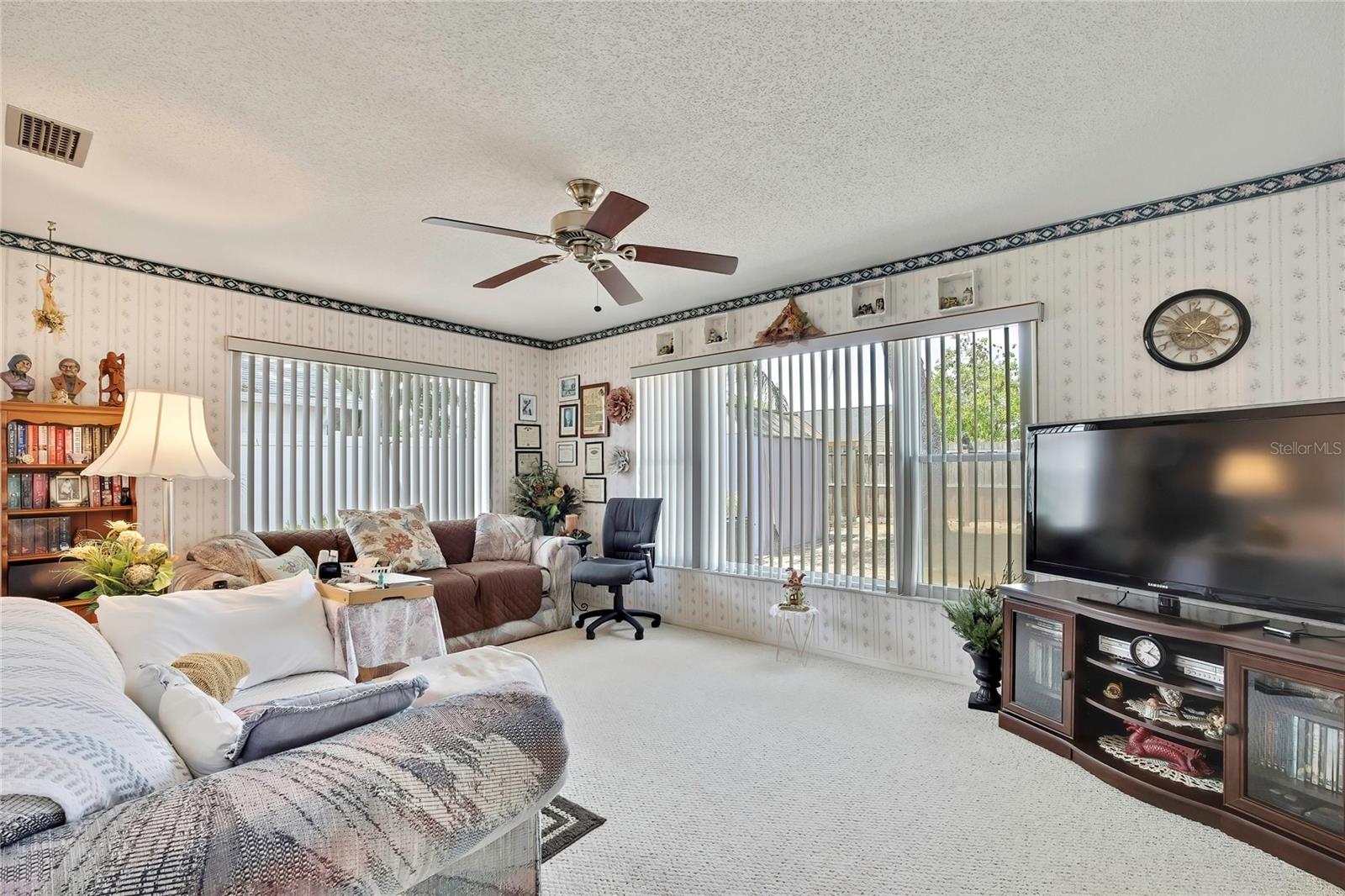 Image 13 of 35 For 3353 Murrow Street