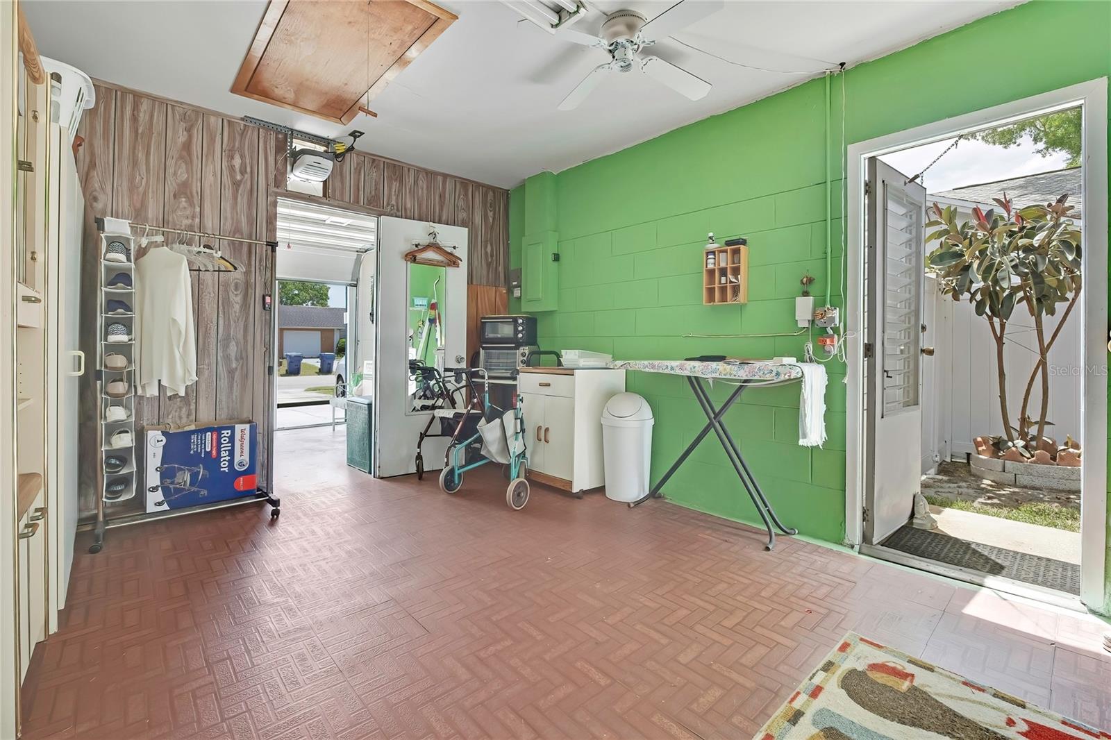 Image 29 of 35 For 3353 Murrow Street