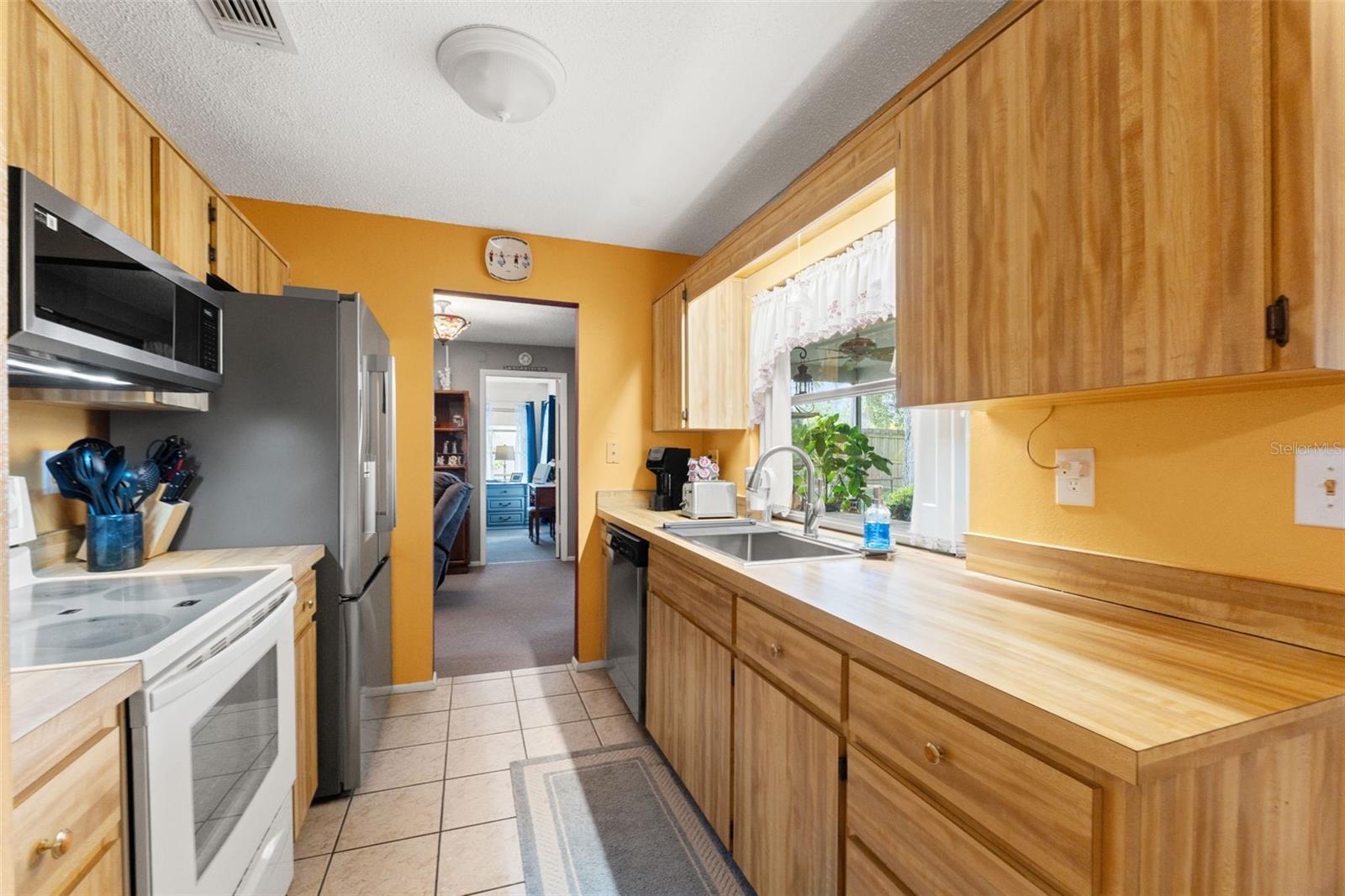 Image 13 of 37 For 8510 Winding Wood Drive