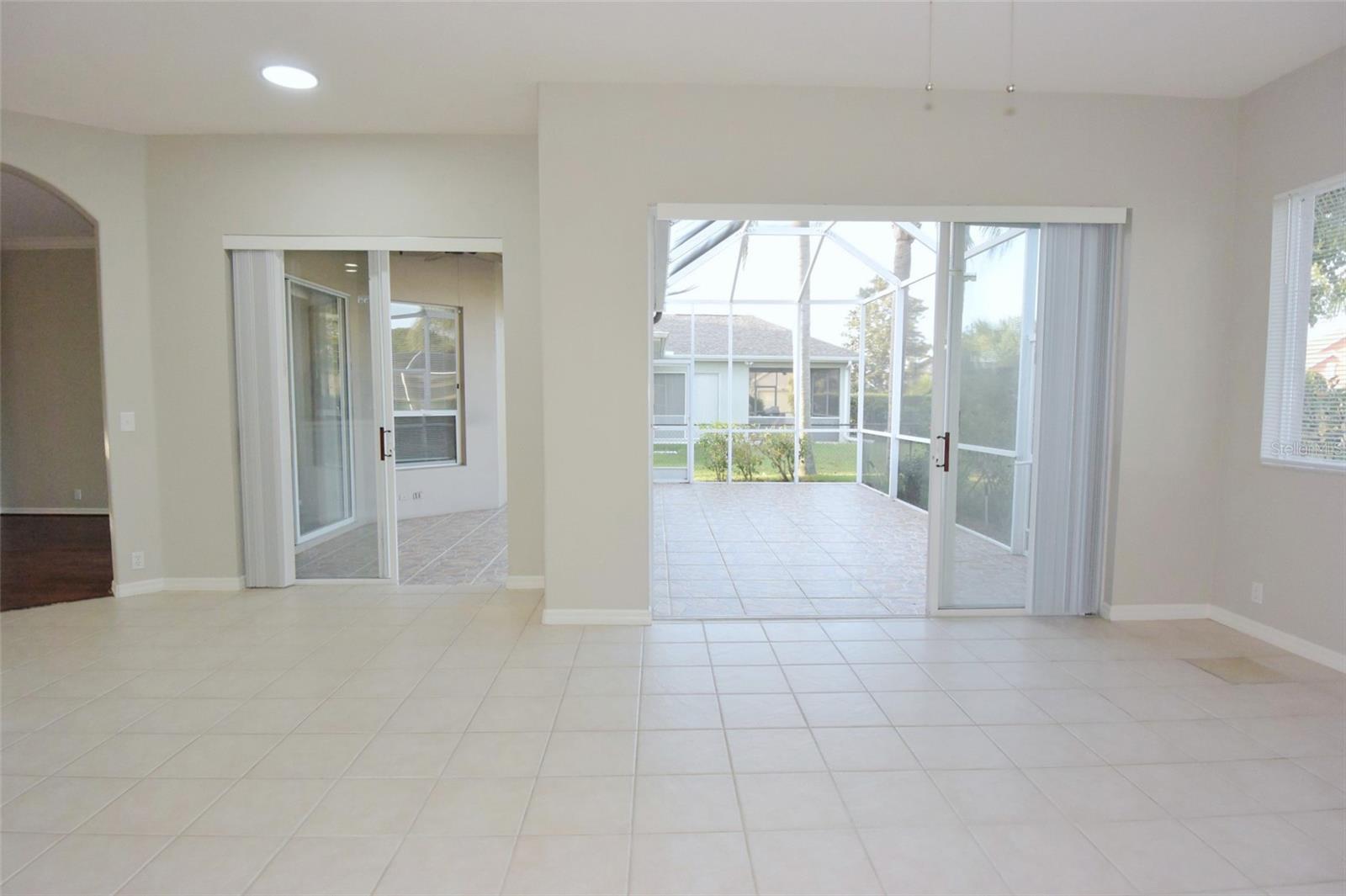 Image 14 of 54 For 1632 Bayfield Court