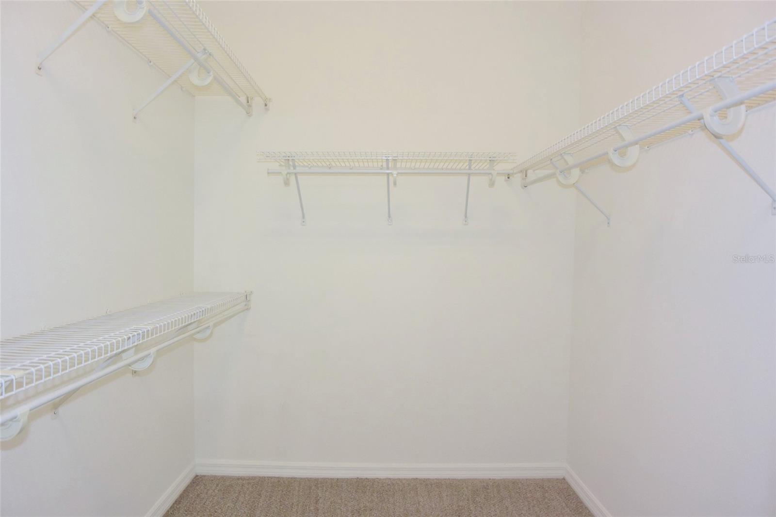 Image 23 of 54 For 1632 Bayfield Court