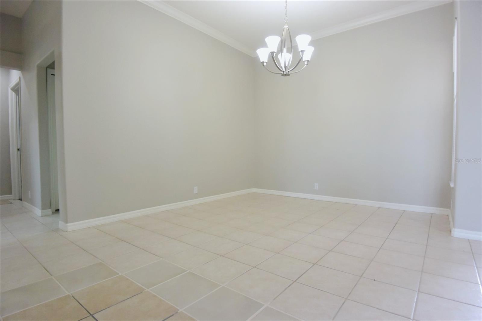 Image 6 of 54 For 1632 Bayfield Court