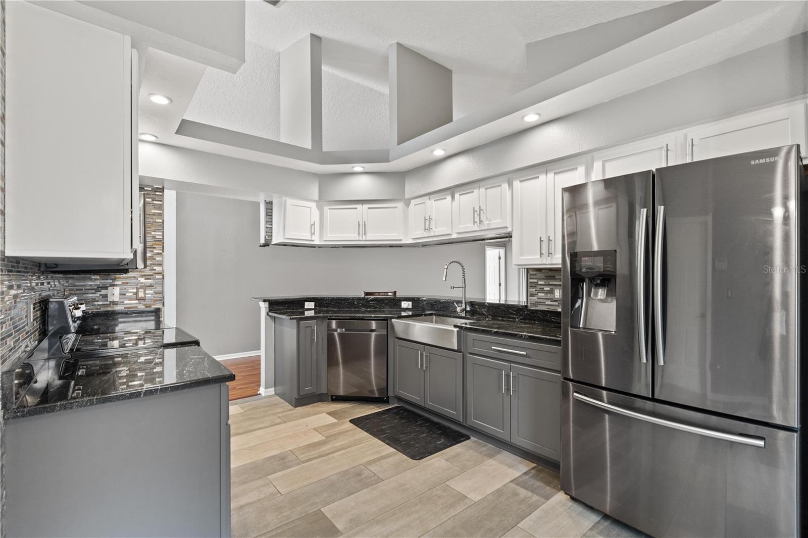 Image 4 of 31 For 9224 Halberg Drive