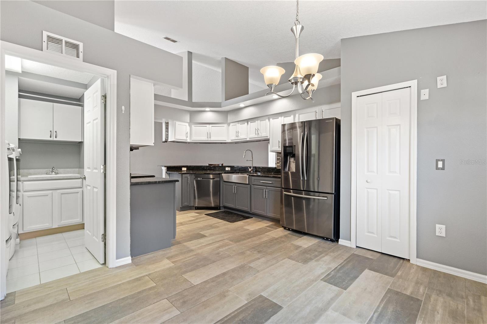 Image 6 of 31 For 9224 Halberg Drive