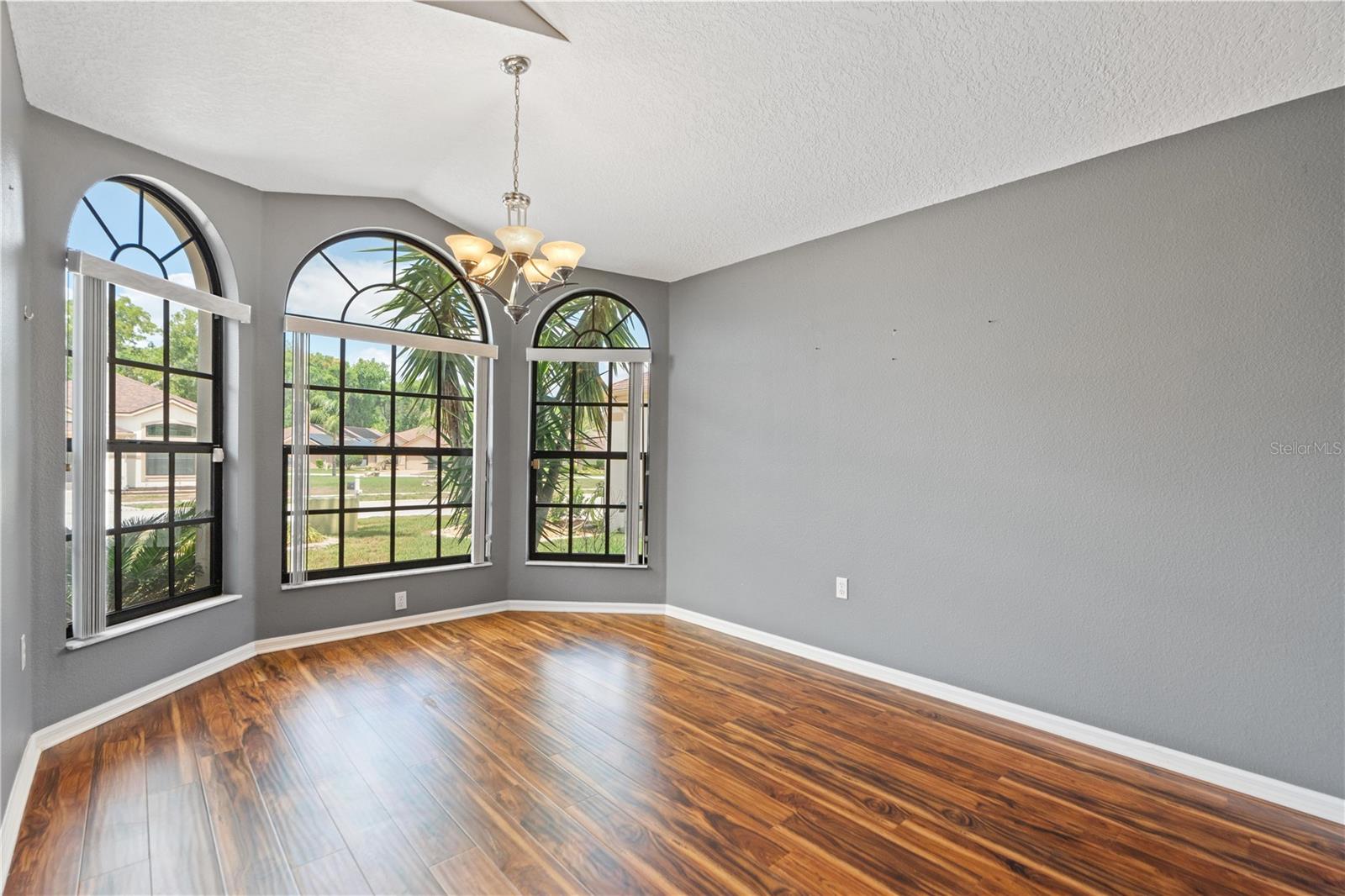 Image 8 of 31 For 9224 Halberg Drive