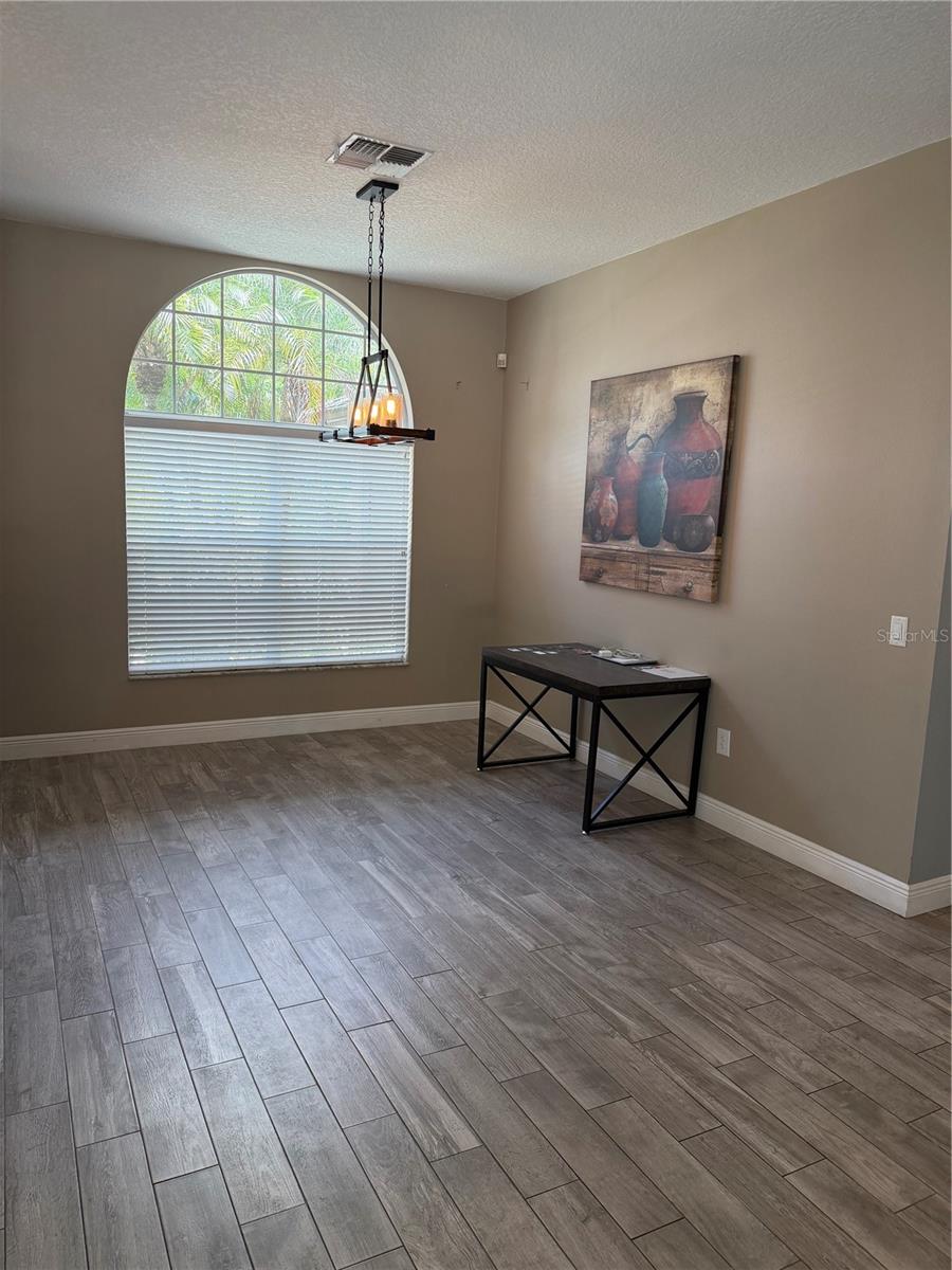 Image 14 of 40 For 1616 Kinsmere Drive