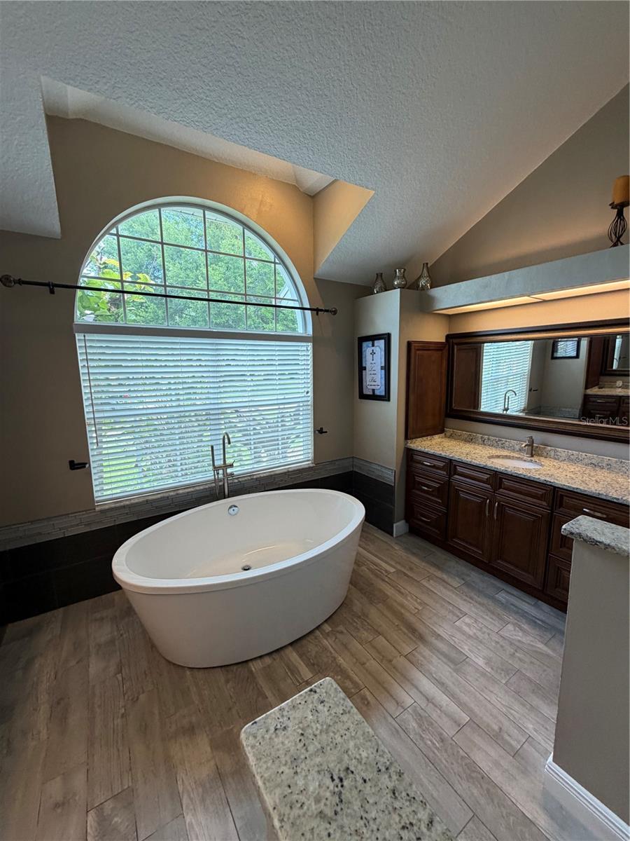 Image 21 of 40 For 1616 Kinsmere Drive