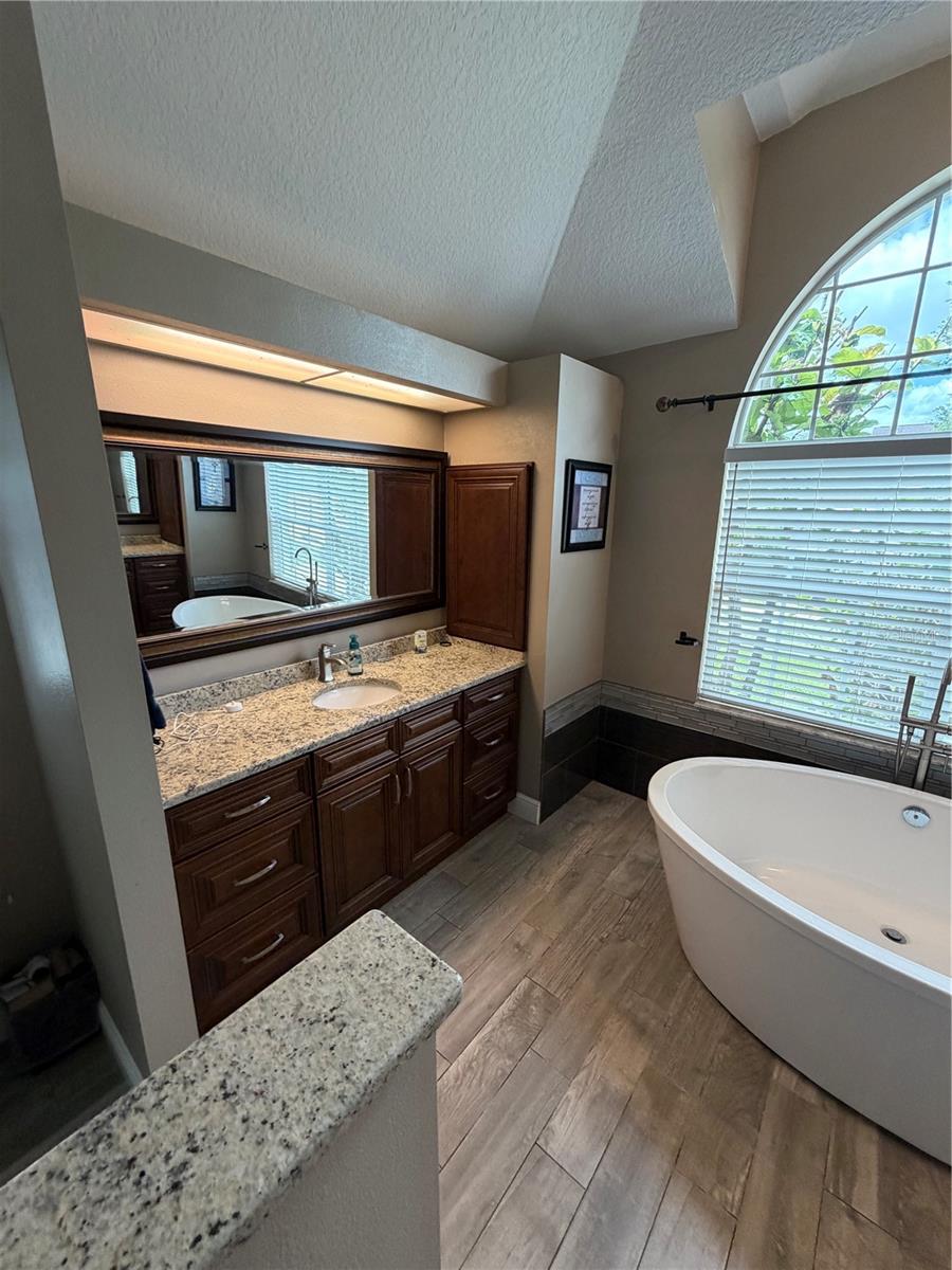 Image 23 of 40 For 1616 Kinsmere Drive