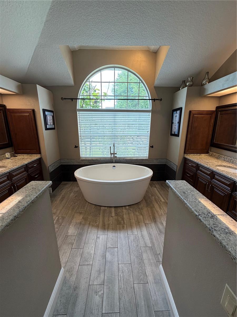 Image 24 of 40 For 1616 Kinsmere Drive