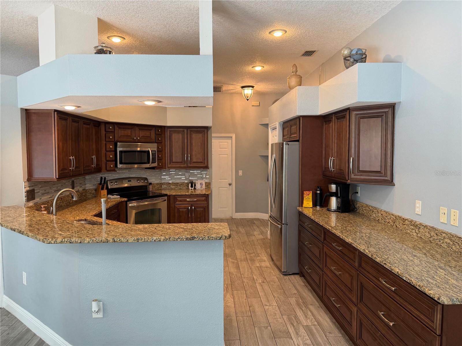 Image 3 of 40 For 1616 Kinsmere Drive