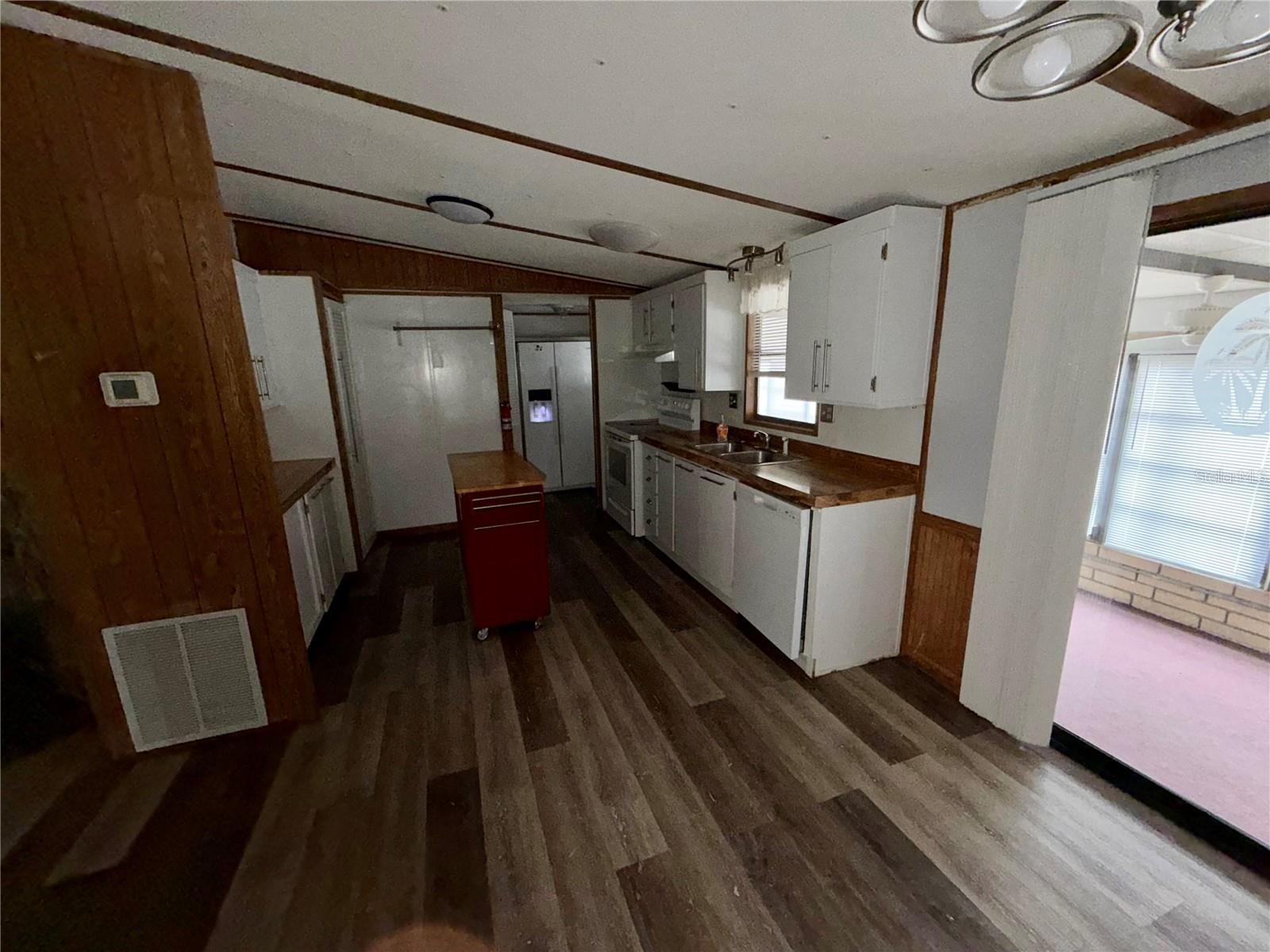 Image 11 of 27 For 34321 Countryside Drive