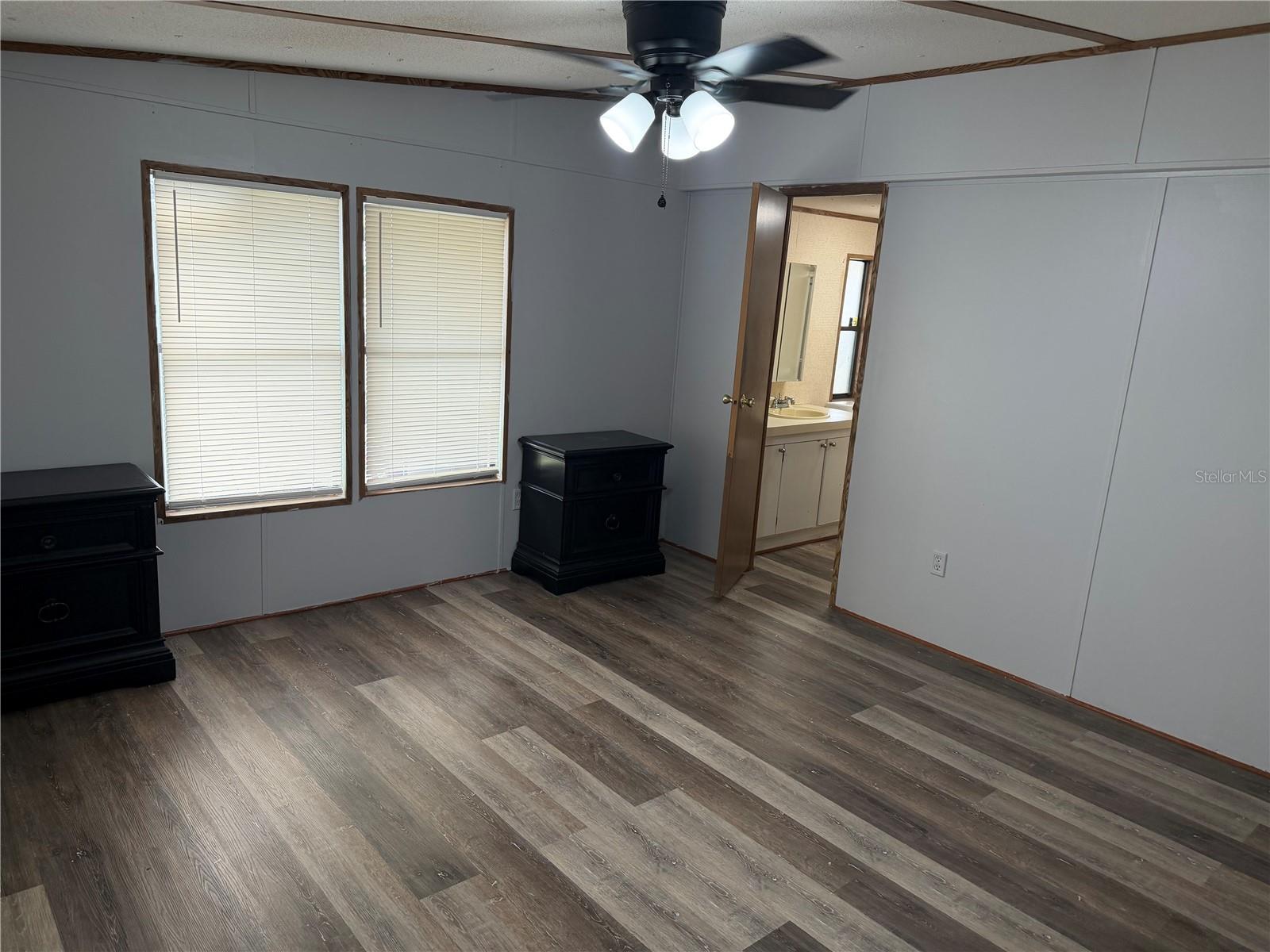 Image 19 of 27 For 34321 Countryside Drive