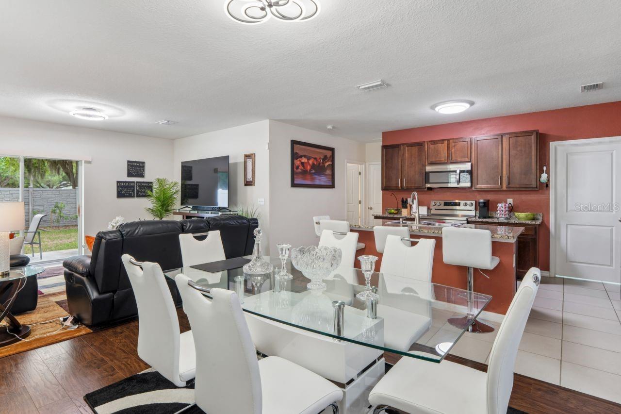 Image 3 of 60 For 3517 Winterberry Lane