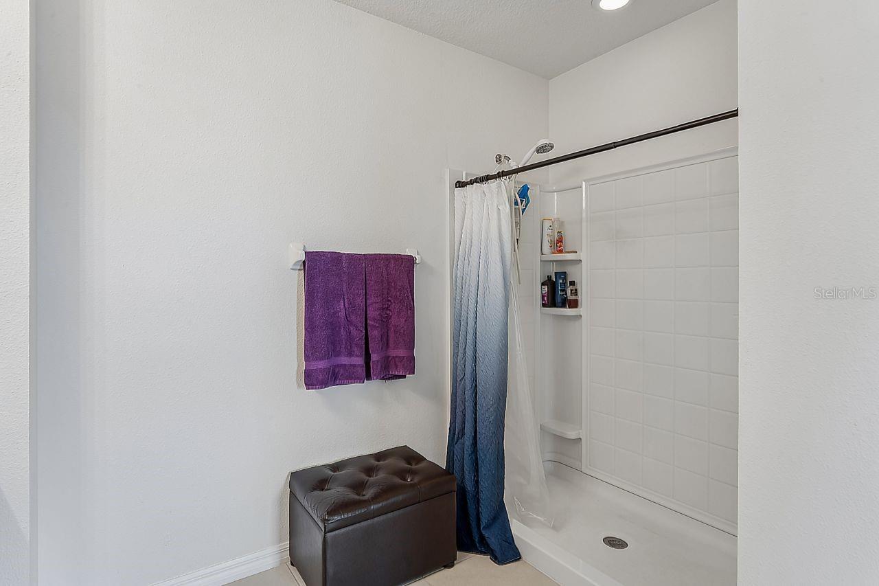 Image 40 of 60 For 3517 Winterberry Lane