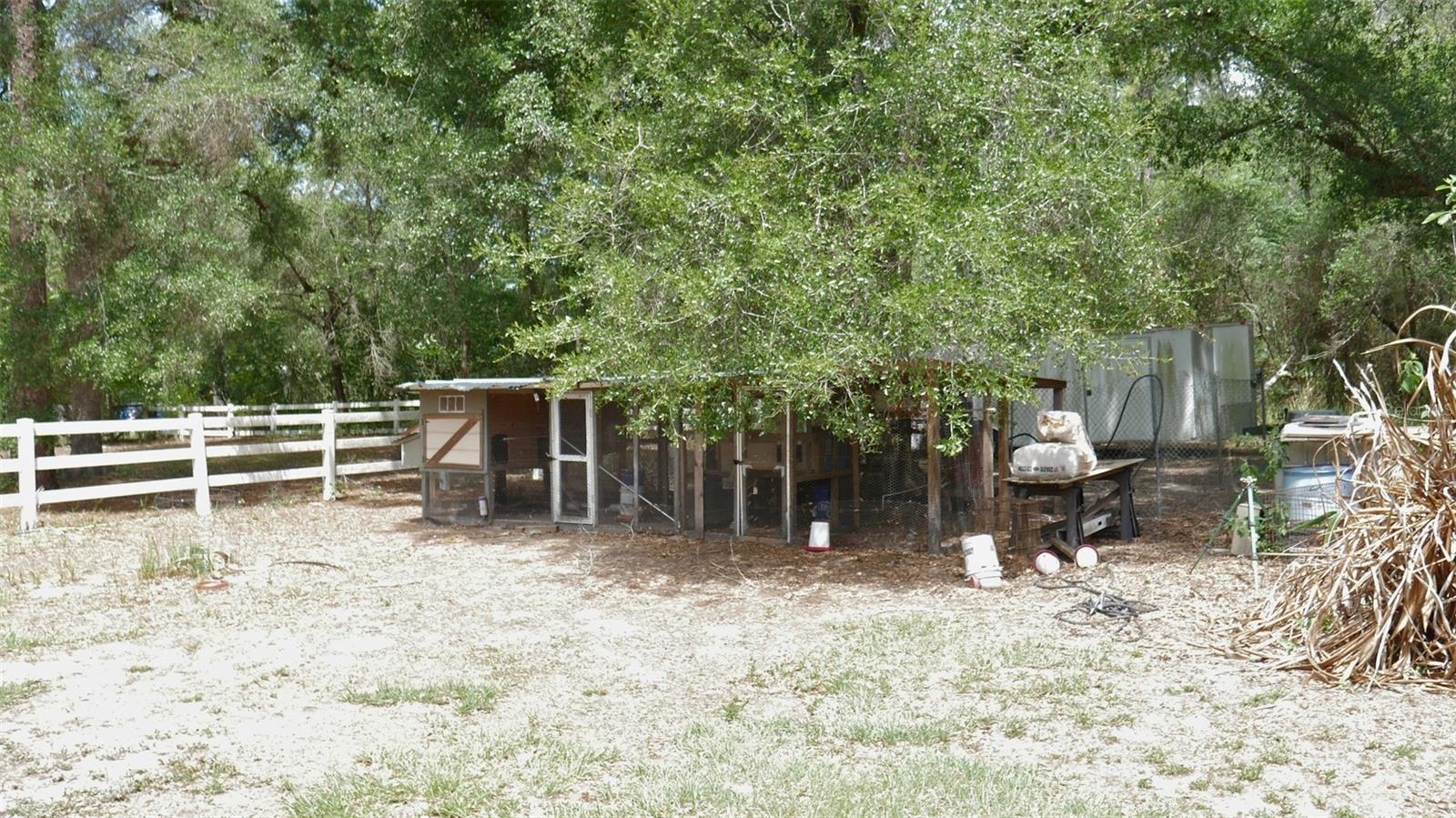 Image 8 of 13 For 17622 Caufield Road