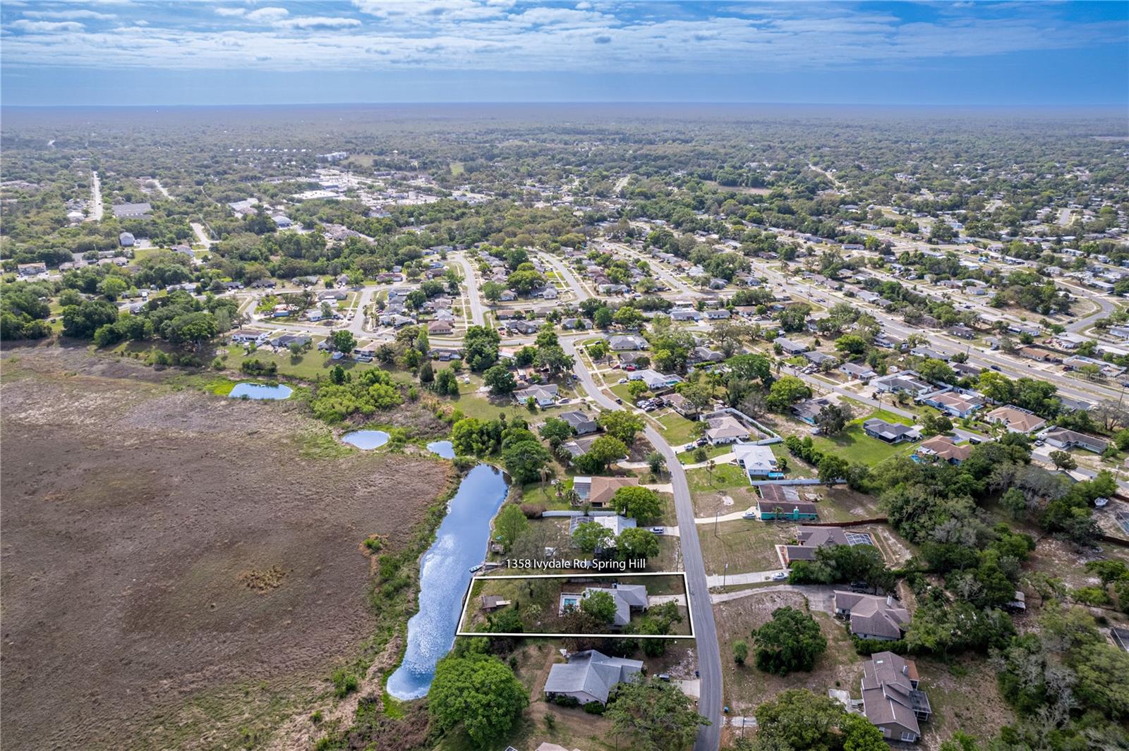 Image 23 of 58 For 1358 Ivydale Road