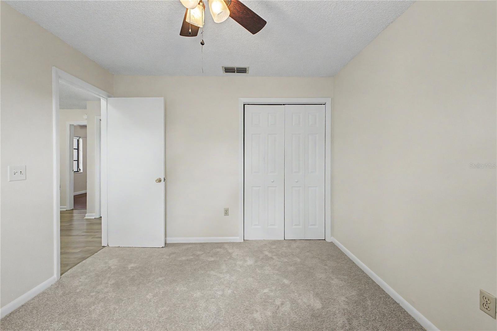 Image 35 of 58 For 1358 Ivydale Road