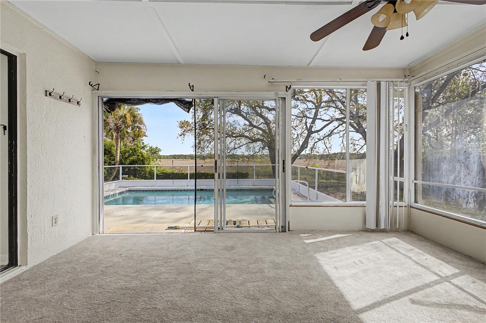 Image 40 of 58 For 1358 Ivydale Road