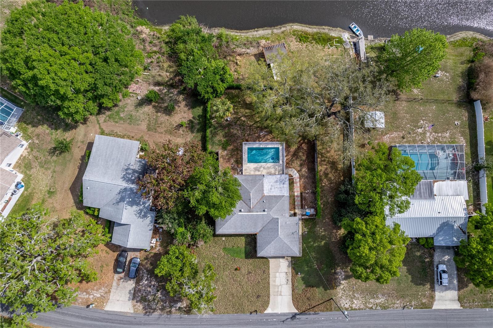 Image 52 of 58 For 1358 Ivydale Road