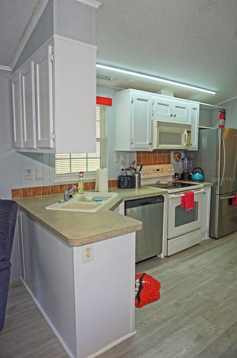 Image 12 of 30 For 21183 Lazy Days Circle