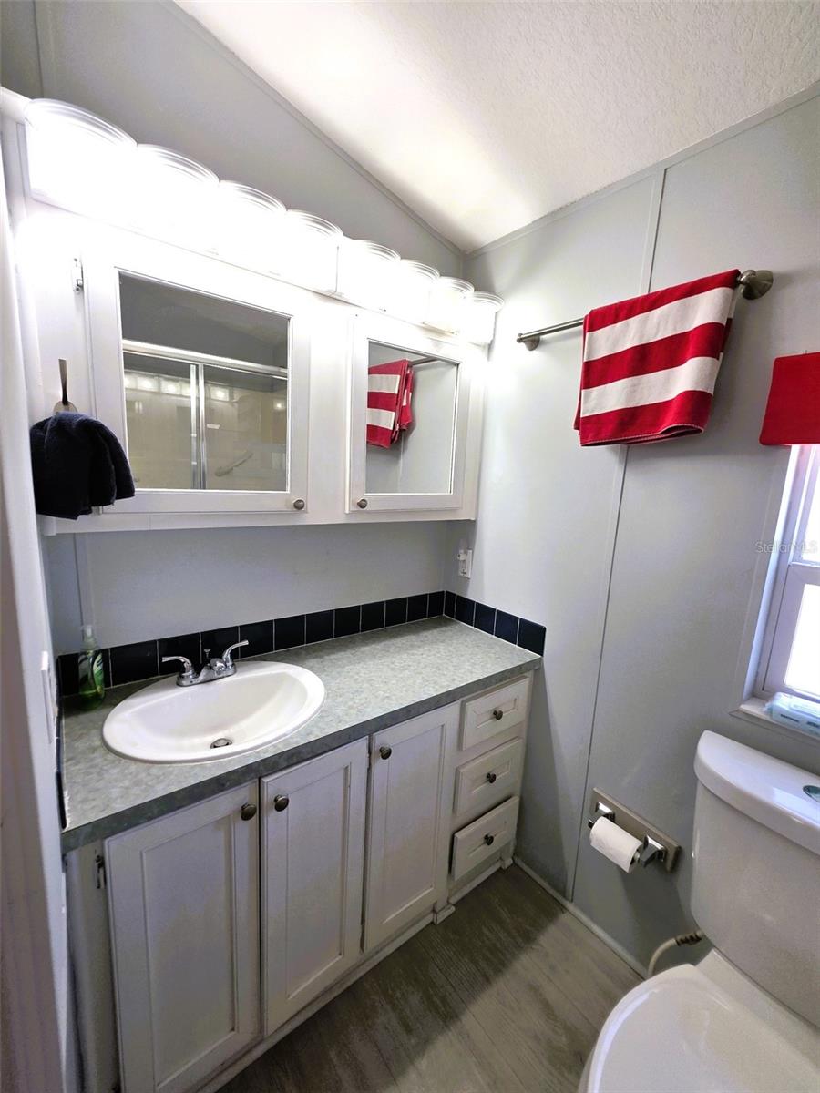 Image 23 of 30 For 21183 Lazy Days Circle