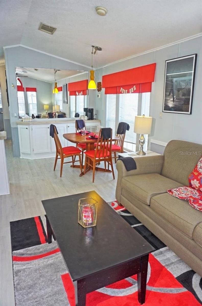 Image 9 of 30 For 21183 Lazy Days Circle