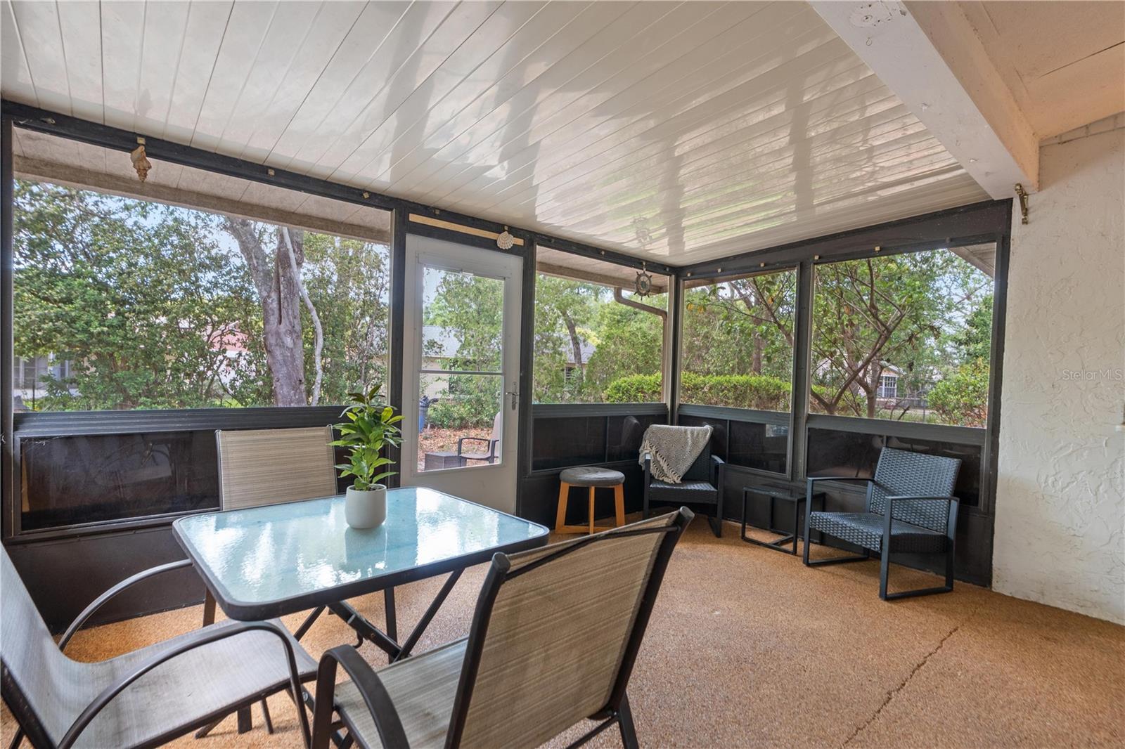 Image 21 of 39 For 8901 Wayward Circle