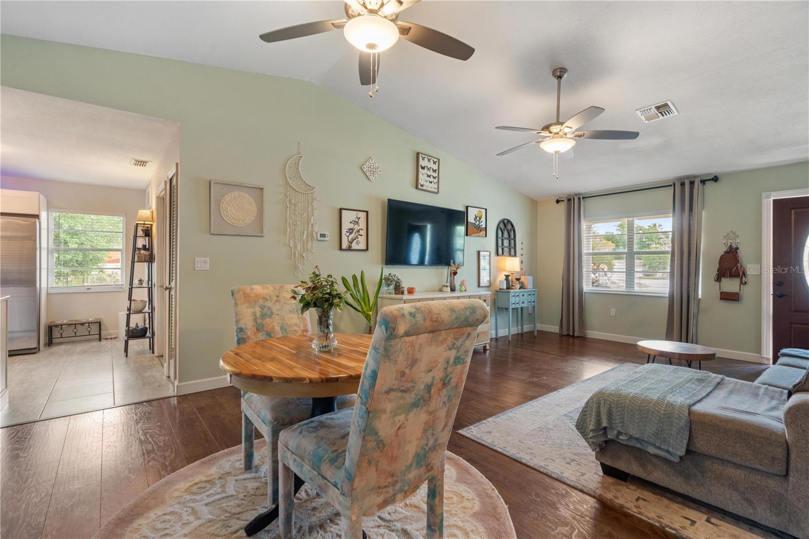 Image 8 of 39 For 8901 Wayward Circle