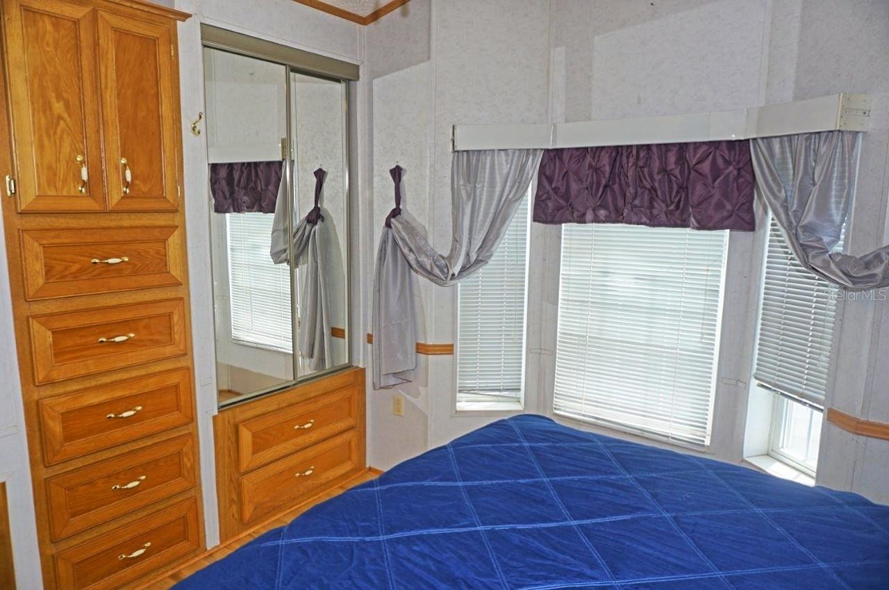 Image 17 of 42 For 21145 Lazy Days Circle